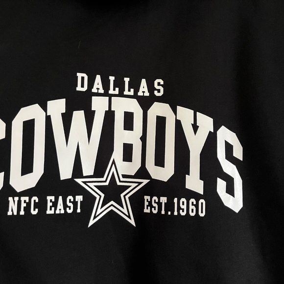 Cowboys Coat - Picture 2 of 10